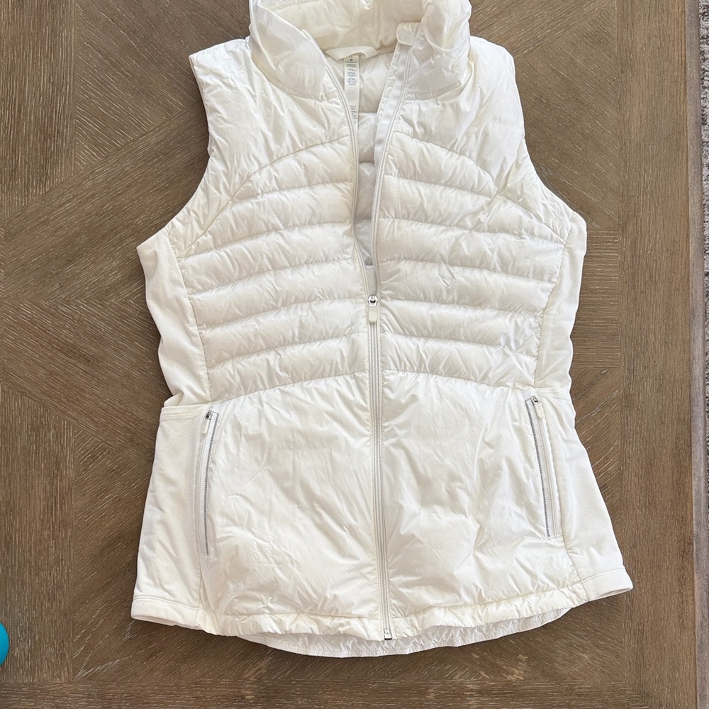 Lululemon Athletica Cream Puffer Vest